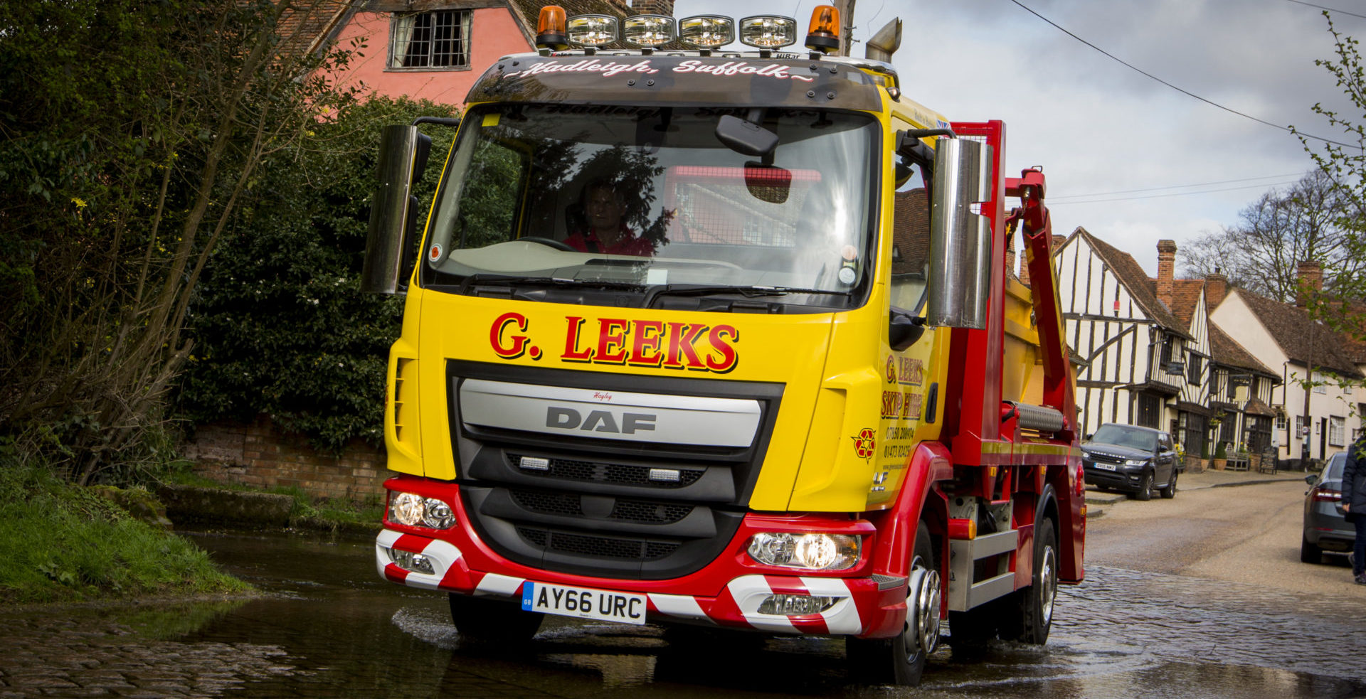 G Leeks Skip Hire - lorry - Kersey High Street